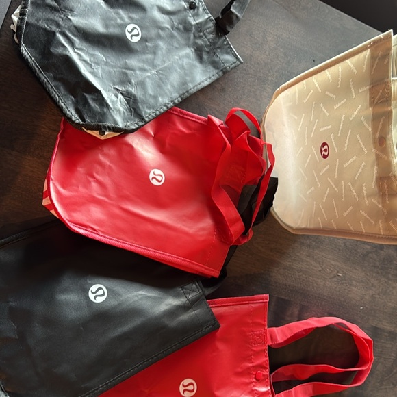 Small Reusable LuluLemon Tote Bags (5) - Picture 2 of 2